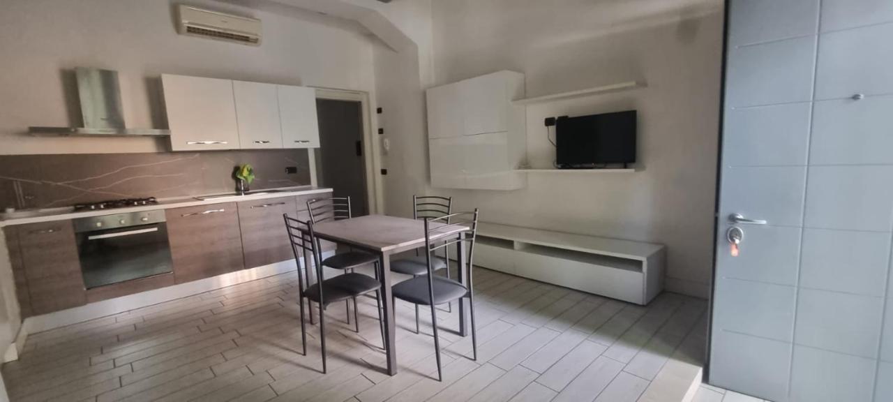 Casa Adriana Apartment Piacenza Exterior photo